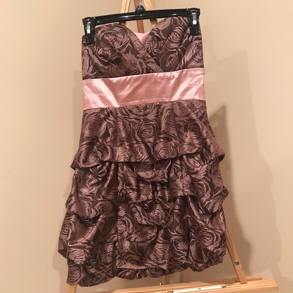 Strapless brown and pink dress - Picture 1 of 4